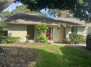 17 Windrush Bay Dr #17, Tarpon Springs, FL 34689