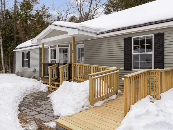 8 Jason Road, New Gloucester, ME 04260