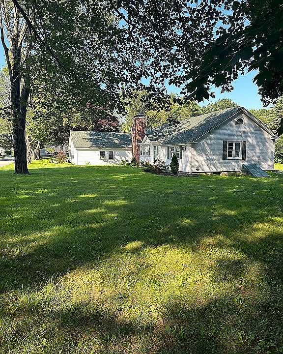 2nd image of 43 Highland St
