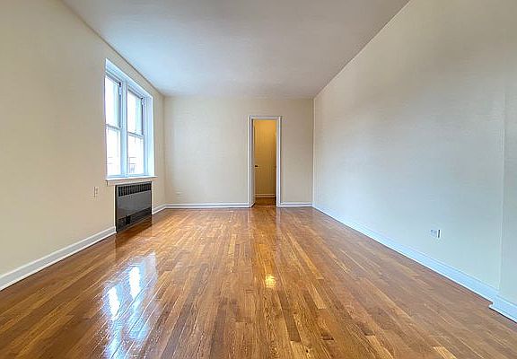 2nd image of 140-59 Ash Ave #635