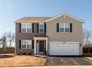 1441 Summit Ln, Pingree Grove, IL 60140