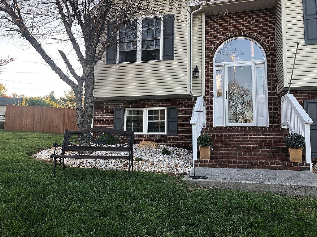 439 Howard Dr, Salem, VA 24153 Zillow