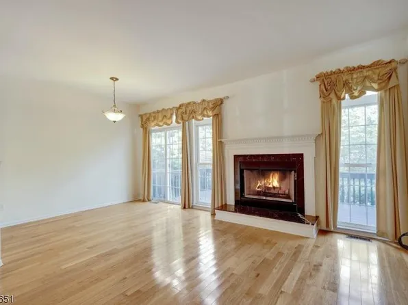 29 E Linden Ave #1, Linden, NJ 07036