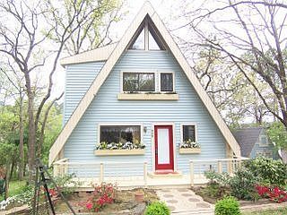 1st image of 520 Hideaway Ln E