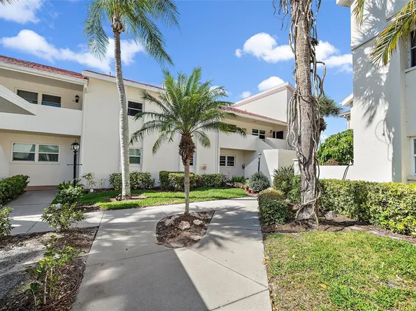 758 Village Cir APT 207, Venice, FL 34292