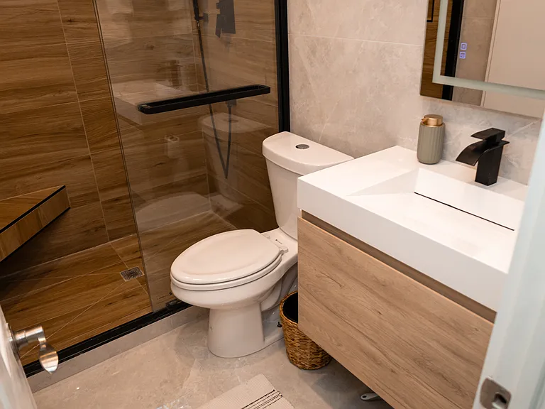 224 Meridian Ave #6 — Photo 3