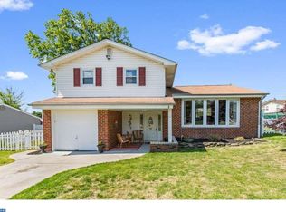 112 Pocasset Rd, Philadelphia, PA 19115