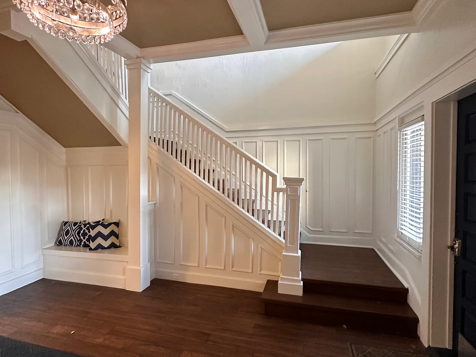 2 bed, 856 sqft, $1,650 — Photo 1