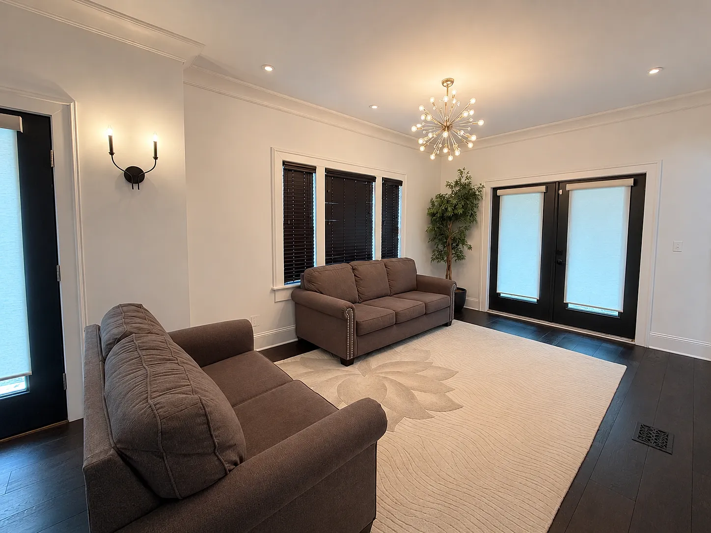 3 bed, 2.5 bath, 1713 sqft, $2,650 — Photo 4