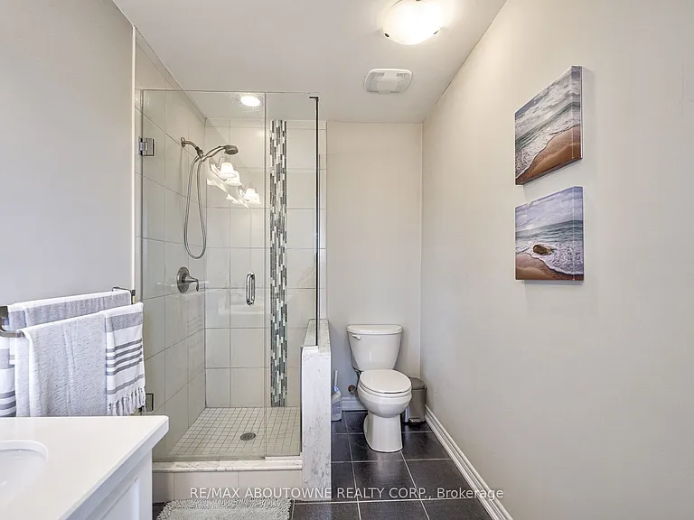 195 Greti Dr #UPPER — Photo 33