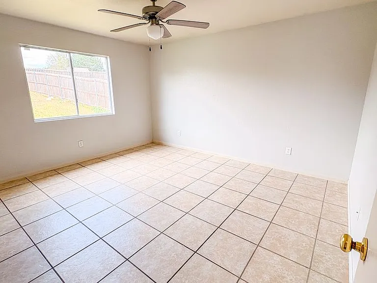 2909 Blackburn Dr — Photo 7
