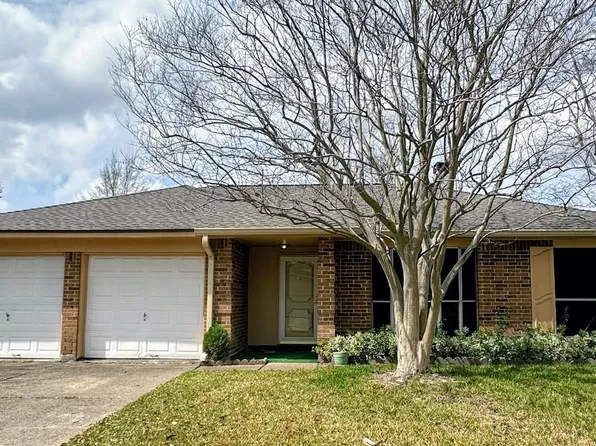 1331 Castle Glen Dr, Houston, TX 77015