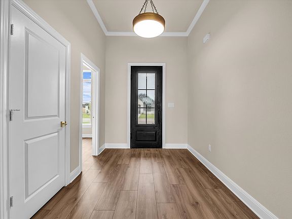 5th image of 116 Cattail Ct