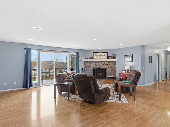 5th image of 809 E Valleyview Ln