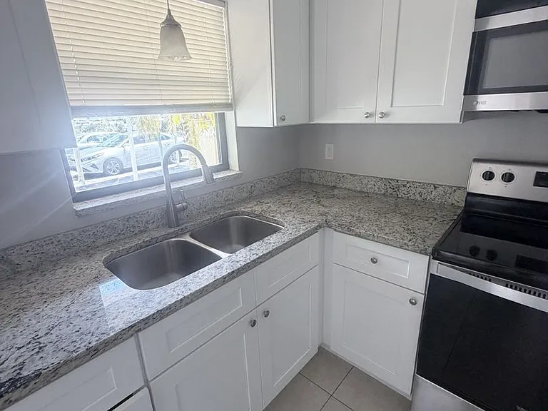 130 Cape Coral Pkwy W #136 — Photo 5