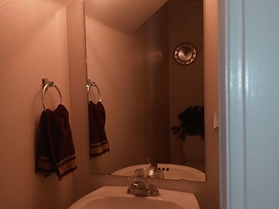 4th image of 5714 Quay Dr NE