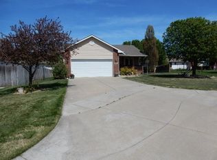 526 S Hemmen Terrace Ct, Colwich, KS 67030