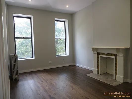 Rented by aptsandlofts.com | media 12