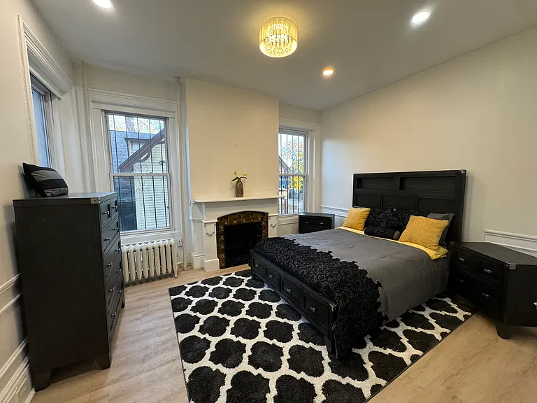 4 Montrose St #1 — Photo 6