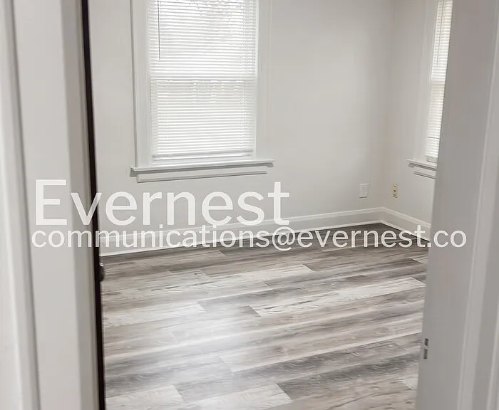 2730 Elliott Ave — Photo 24