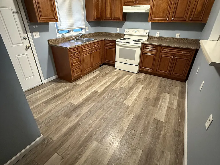 120 Independence St — Photo 5