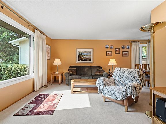 2nd image of 7 Falstaff Ave