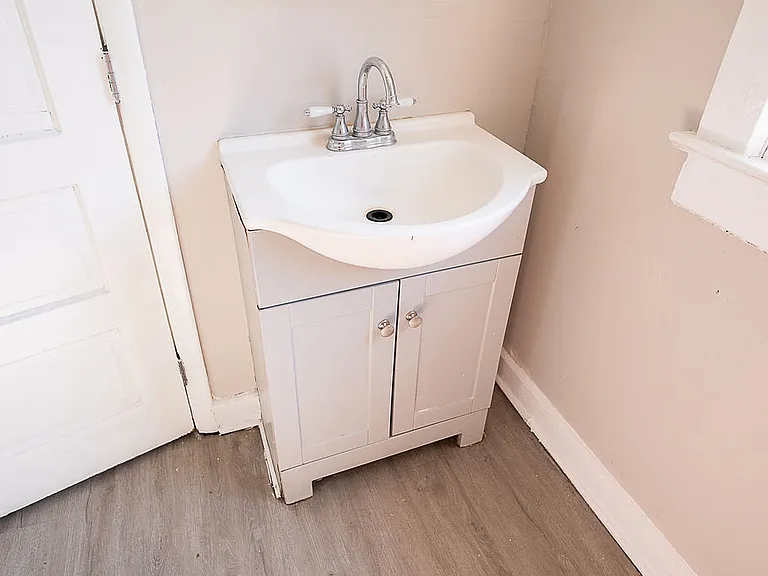 2141 Philadelphia Dr — Photo 21