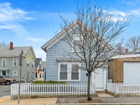 21 Roundy St, Beverly, MA 01915