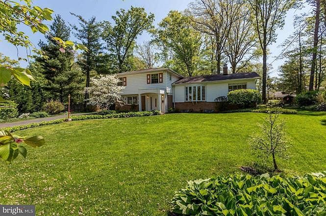 1st image of 9109 Saranac Ct
