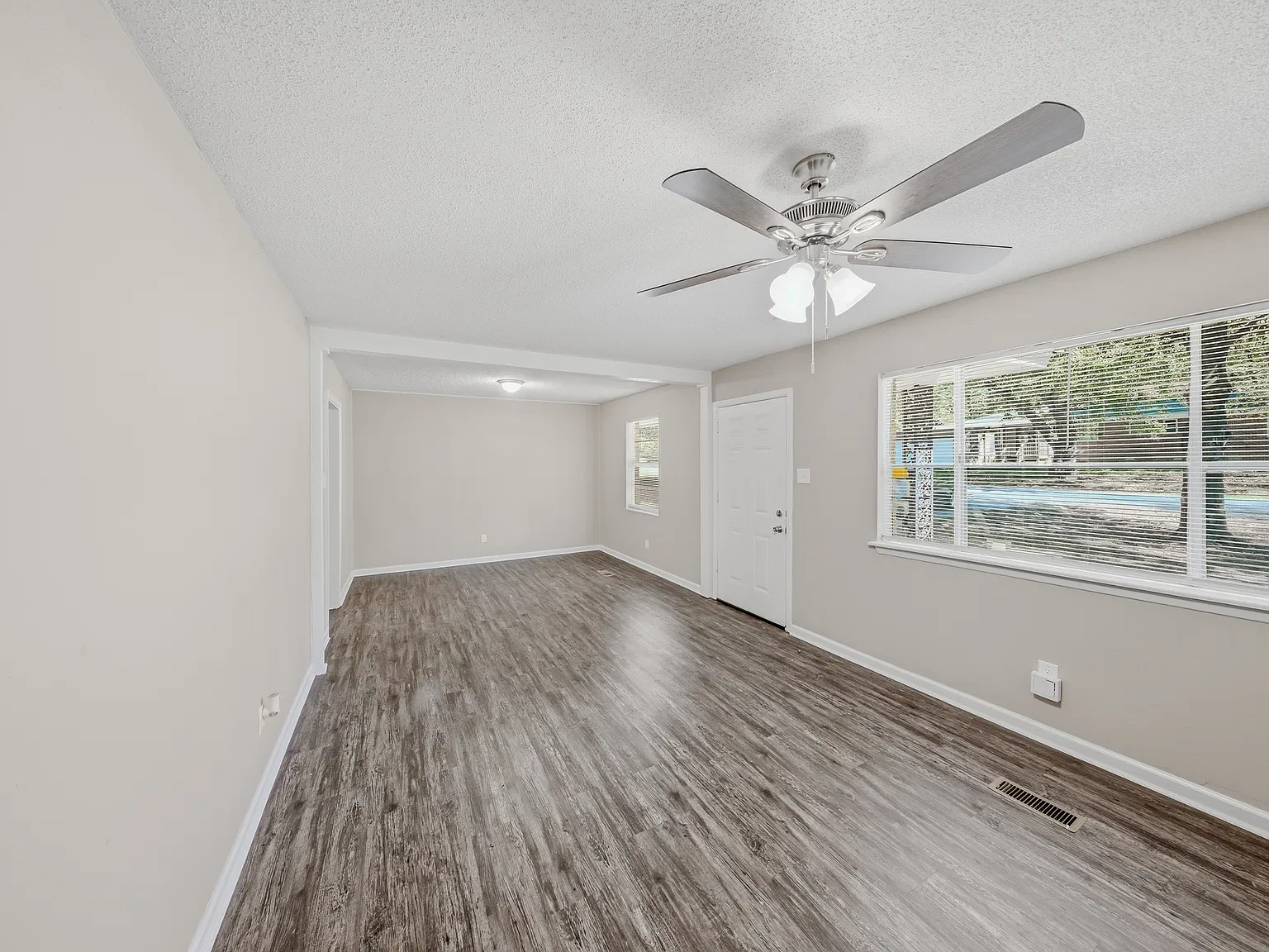 24 Frostwood Drive — Photo 3