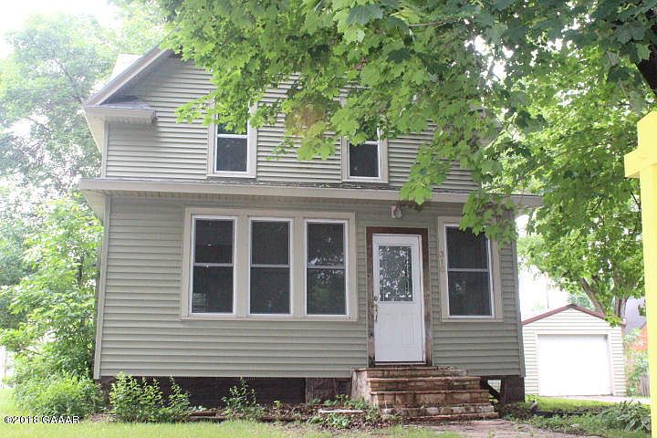 2nd image of 310 N 8th St