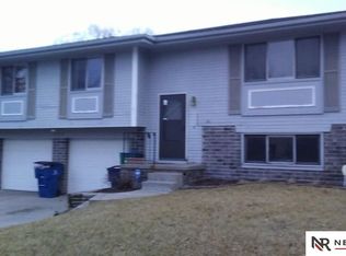 13421 Lillian St, Omaha, NE 68138