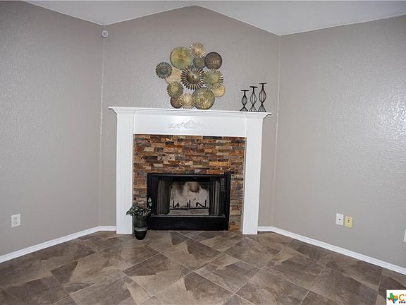 4th image of 4127 Fawn Dr