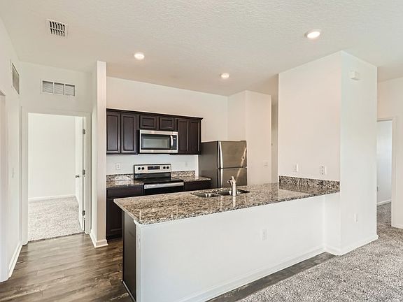 4th image of 6397 Green Bud Dr