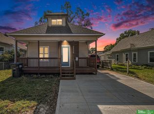 6557 Maple St, Omaha, NE 68104