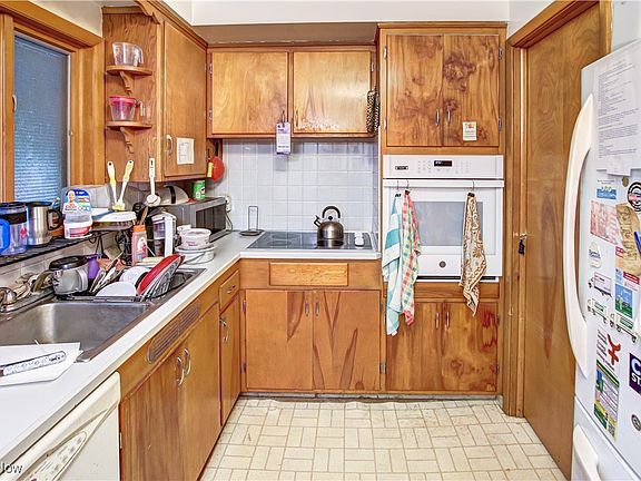 4th image of 5051 W 220th St