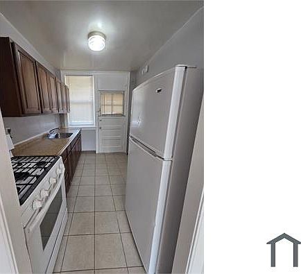 5th image of 7914 S Dobson Ave #2W