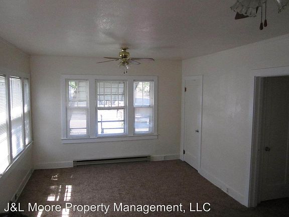 2nd image of 225 1/2 N Holly St