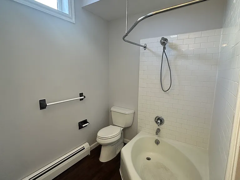 1211 Delaware Ave #203 — Photo 15