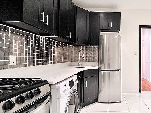2nd image of 312 W 114th St APT 52