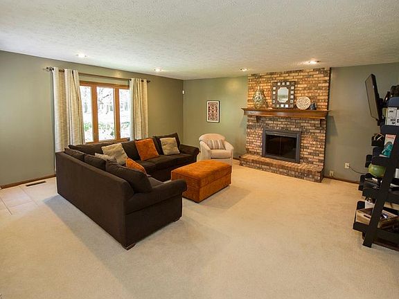 4th image of 26859 Kenley Ct