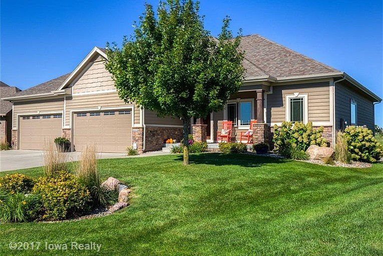 1st image of 3326 NE Briar Creek Pl