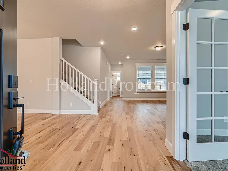 5981 SE Skylight St — Photo 3