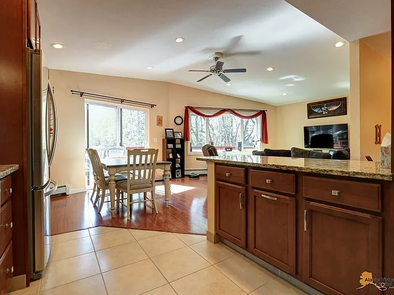 10137 Birch Ln — Photo 19