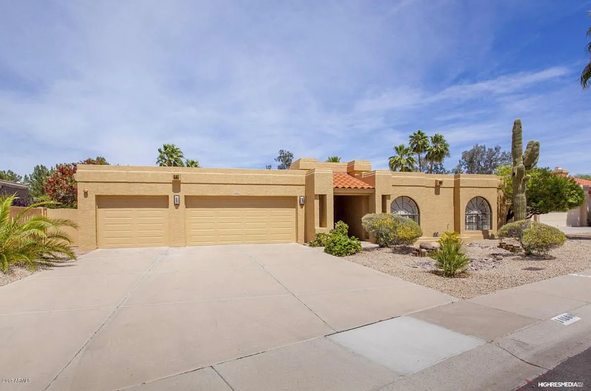E San Salvador Dr, Scottsdale — Photo 1