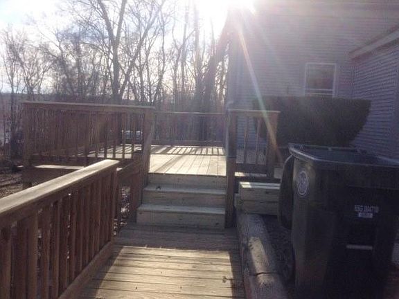 3rd image of 33 Woodland Ave