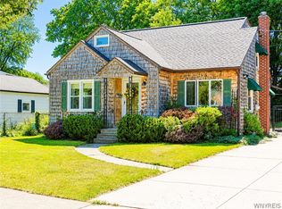 16 Marvin Ct, Hamburg, NY 14075