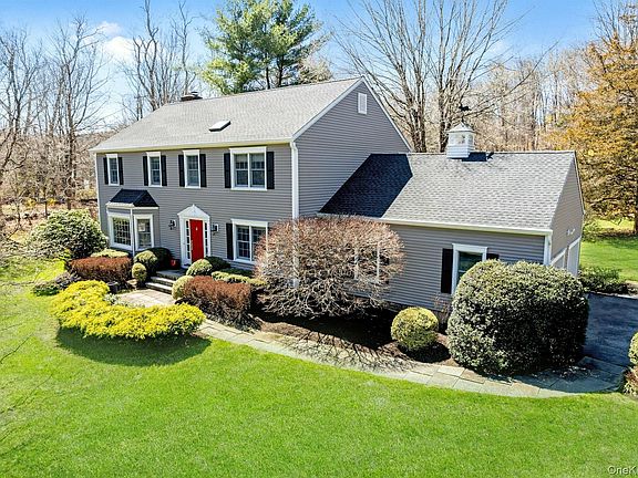 2nd image of 83 Upper Shad Road