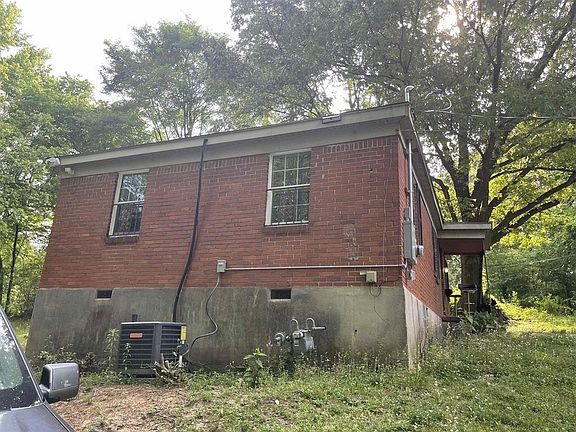 2nd image of 1656 W Shelby Dr