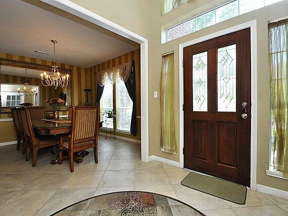 3rd image of 1702 Thunder Lake Ln